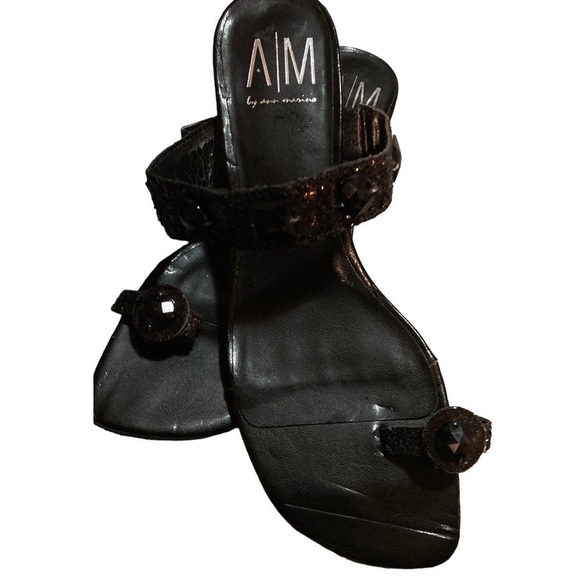 𝅺$5$ add on AM by Ann Marino black bejeweled thong kitten heel. Size 8 - Picture 1 of 9